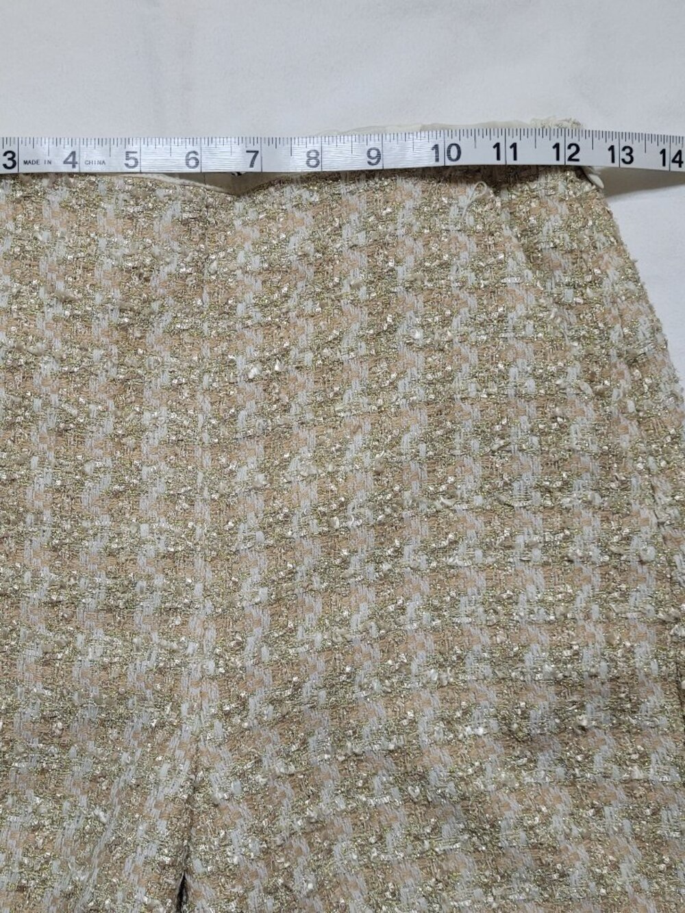 Express High Waisted Tweed Shorts Textured Metallic Gold Cream Size 00 Coquette - Picture 4 of 13